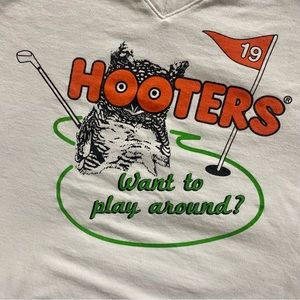 ⛳️⛳️Vintage Hooters Golf Tourney uniform top!!⛳️⛳️⛳️ OFFERS WELCOMED!!